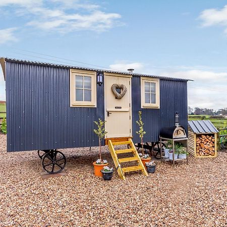 The Lambing Shed Βίλα Ryhill Εξωτερικό φωτογραφία